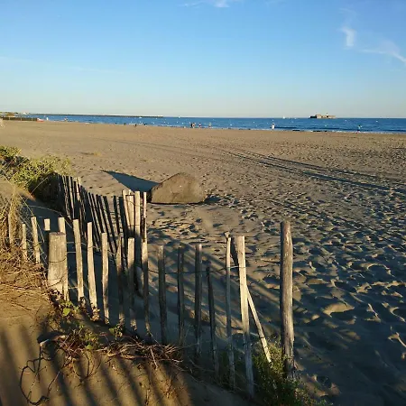 Résidence Aquaplage 45m2 Front De Mer Plage Richelieu *